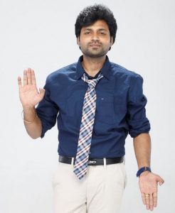 Shyam as Karthik